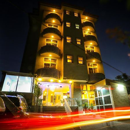 White House Addis Hotel Екстериор снимка
