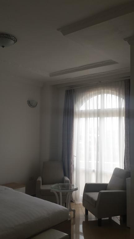 White House Addis Hotel Стая снимка