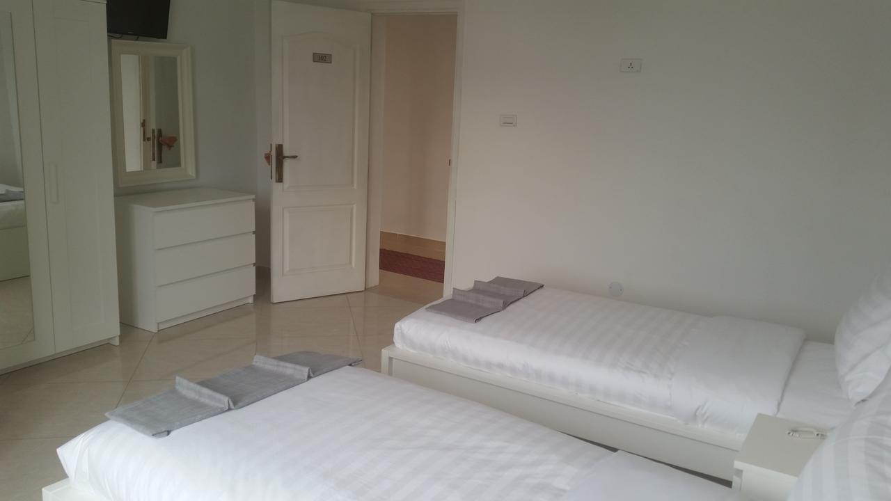 White House Addis Hotel Екстериор снимка